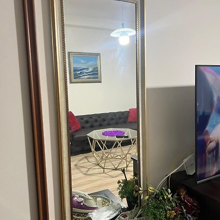 Ergi'S Studio Apartment Tiranë Luaran gambar